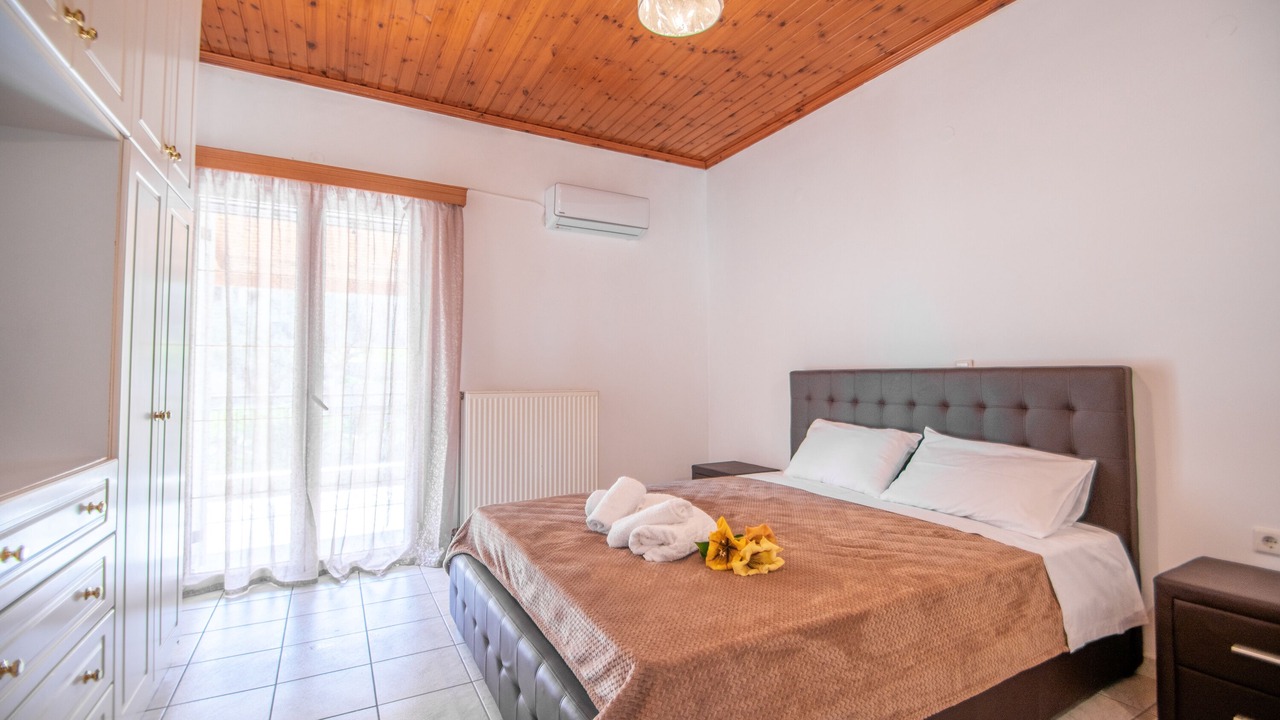 Photo of Bedroom in Lithakia