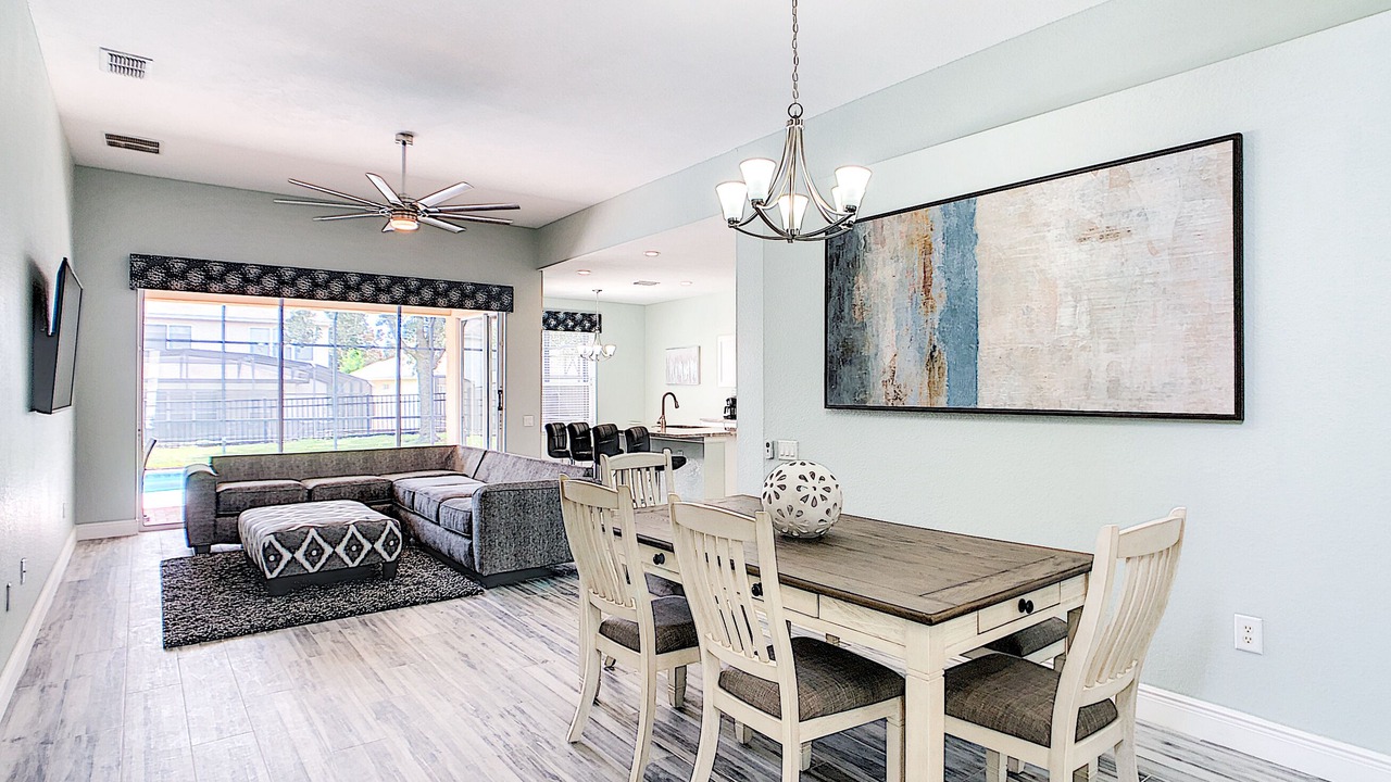 Photo of Livingroom in Windsor Hills