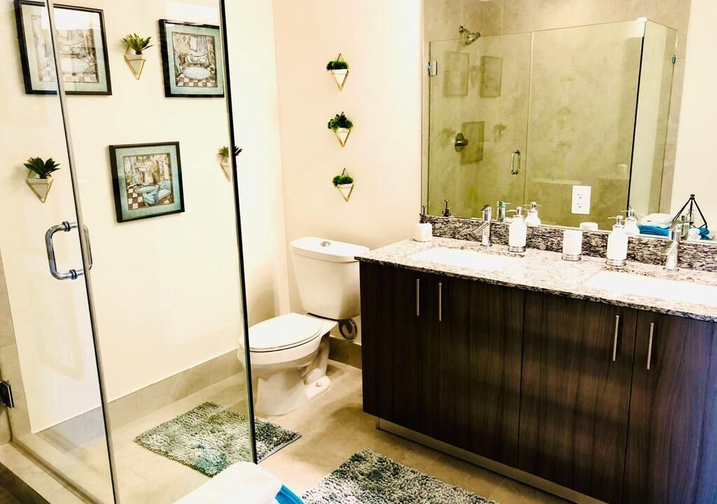 Photo of Bathroom in Doral