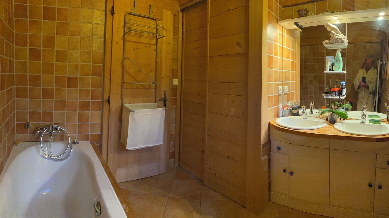 Photo of Bathroom in Sallanches