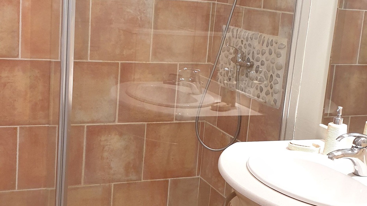 Photo of Bathroom in Varages