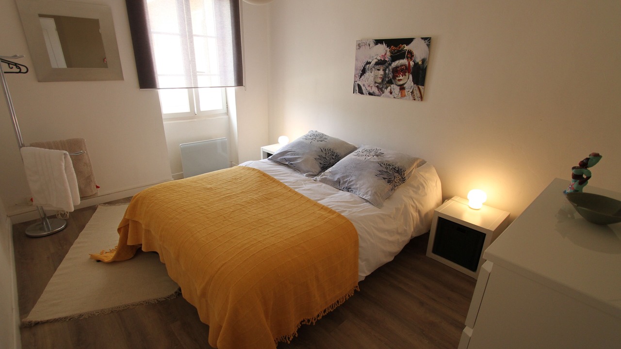 Photo of Bedroom in Cuers