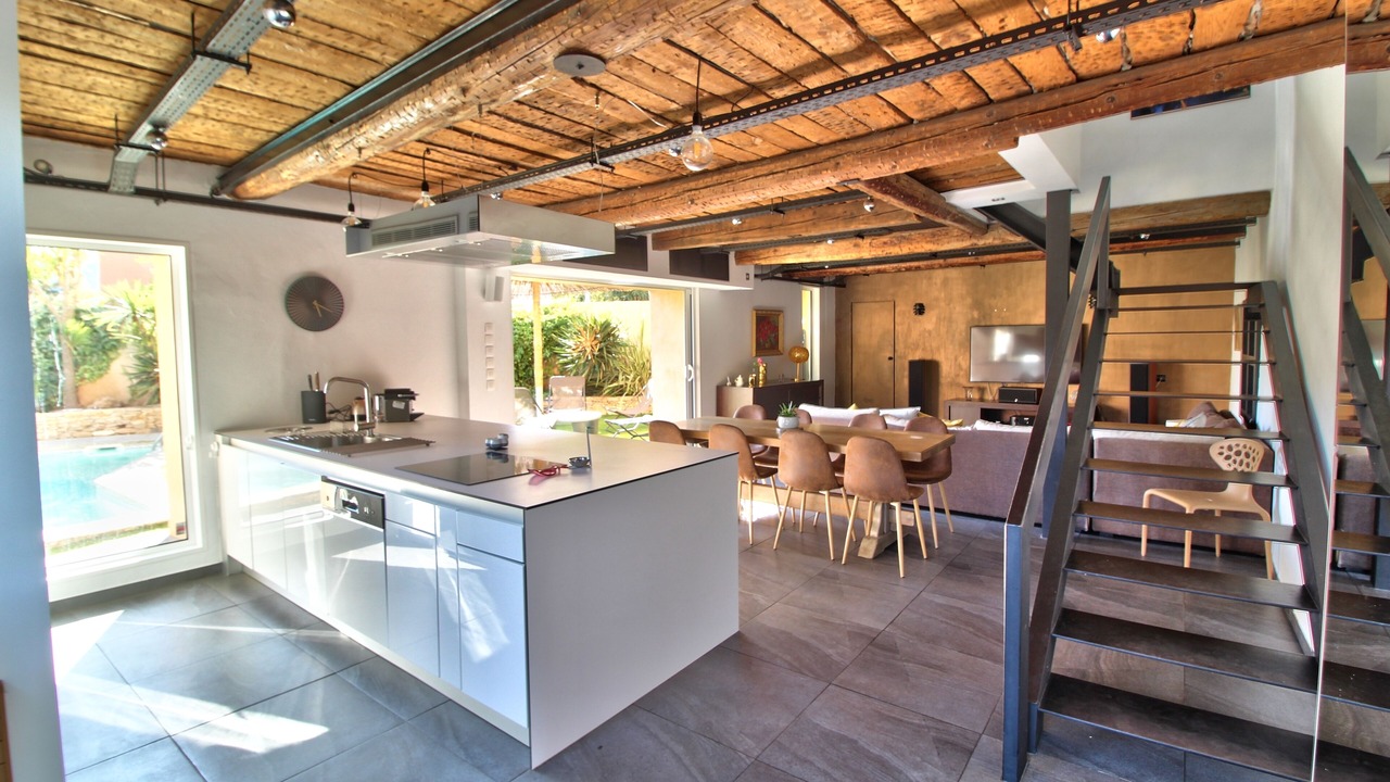 Photo of Kitchen in Cuers