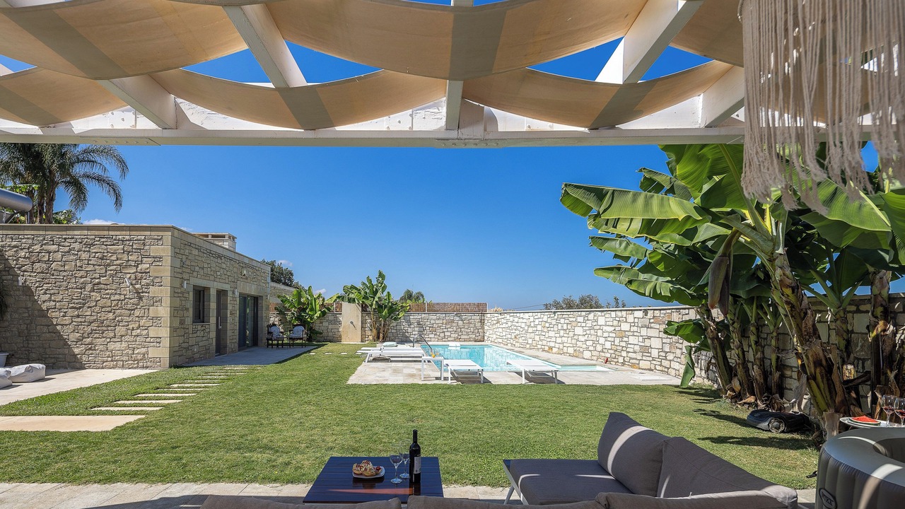 Photo of Outdoor in Mylopotamos
