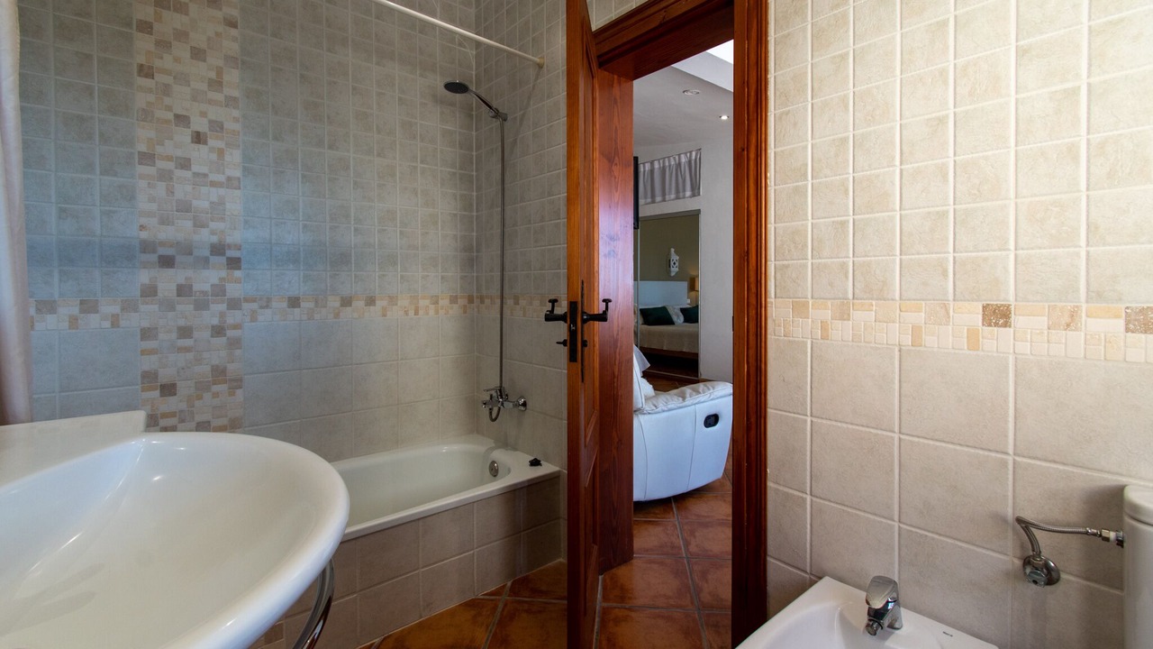 Photo of Bathroom in Adeje