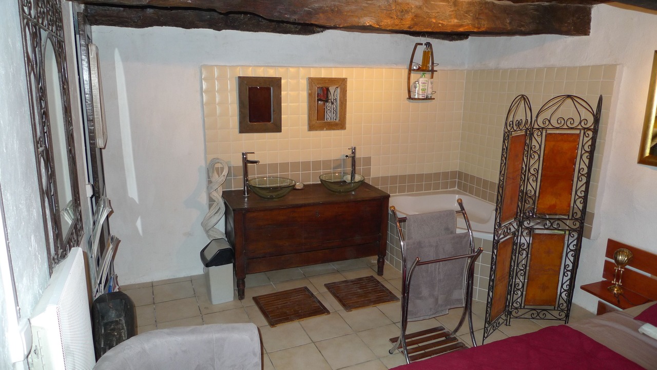 Photo of Bedroom in Montmeyan