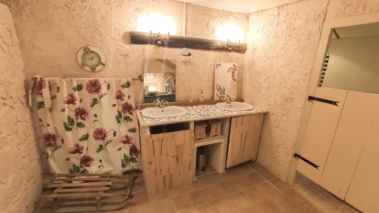 Photo of Bathroom in Besse-en-Chandesse