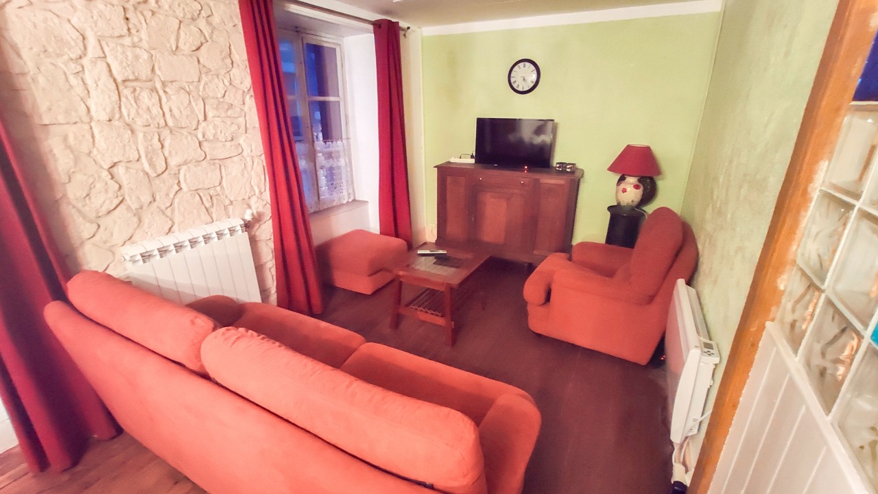 Photo of Livingroom in Besse-en-Chandesse