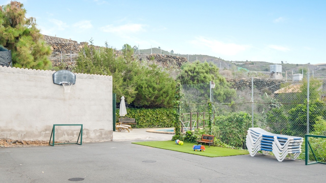 Photo of Outdoor in Chio