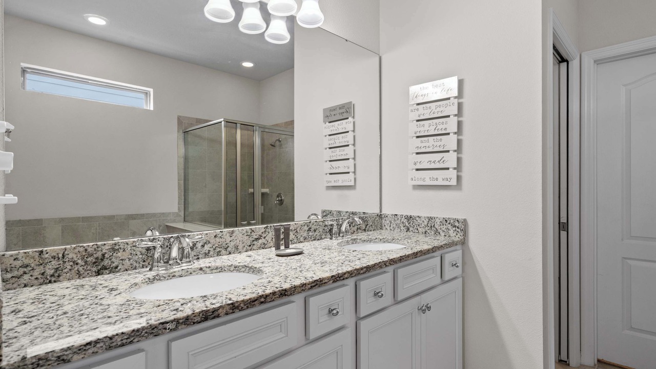 Photo of Bathroom in Four Corners
