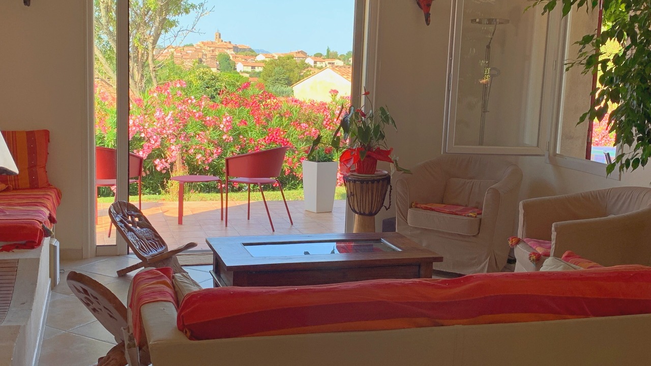 Photo of Livingroom in Pourrieres