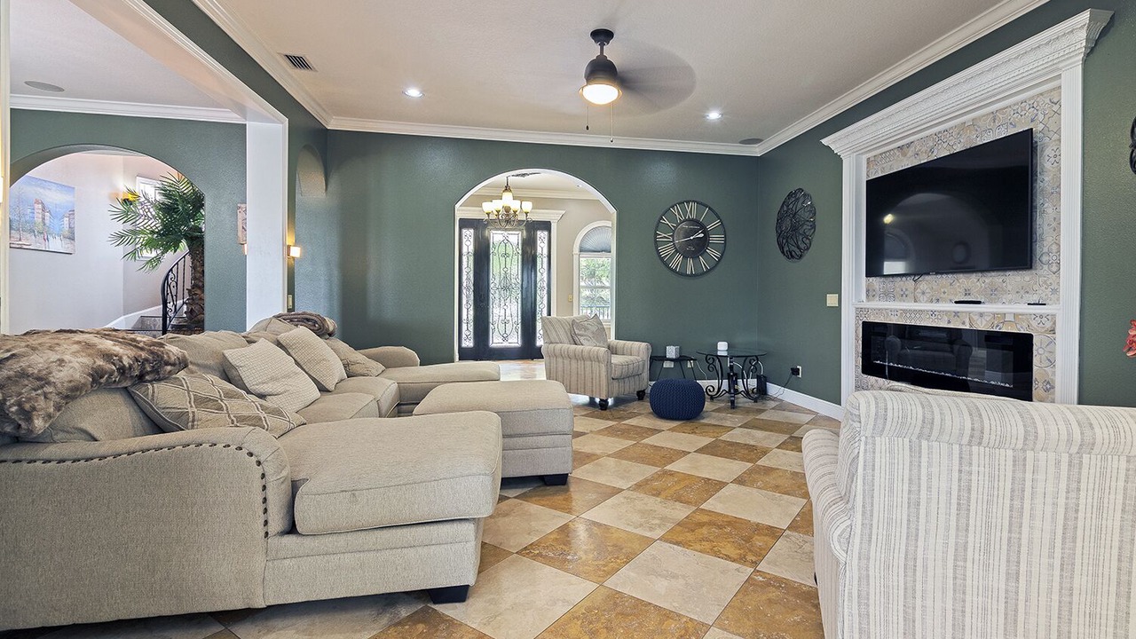 Photo of Livingroom in Greater Palm River Point CDC