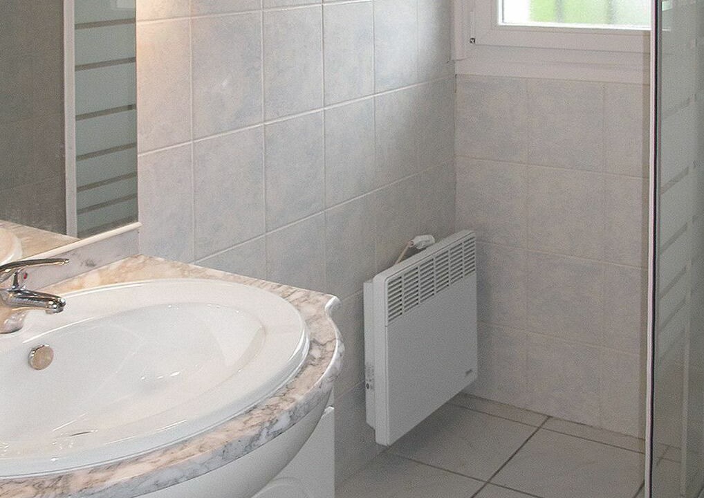 Photo of Bathroom in Saint-Paul-en-Foret