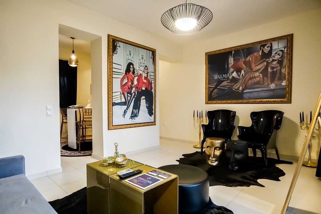 Photo of Bedroom in Drama