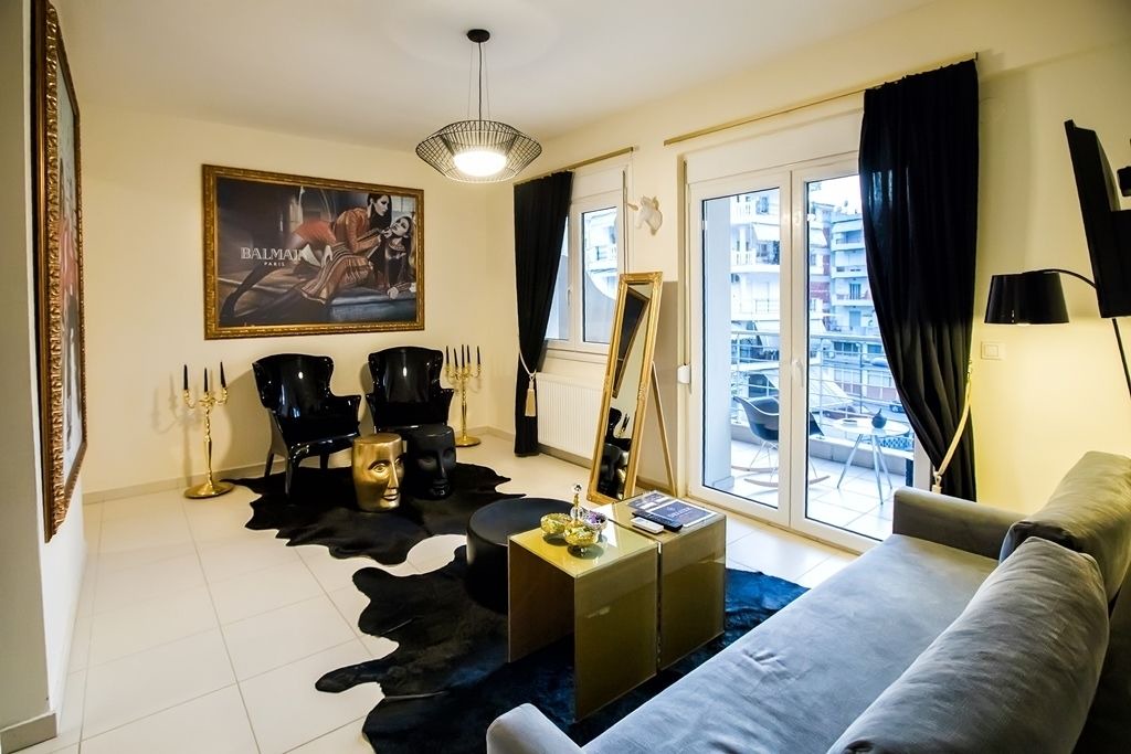 Photo of Bedroom in Drama