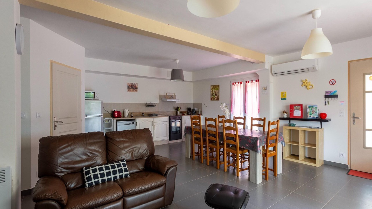 Photo of Livingroom in Montmeyan
