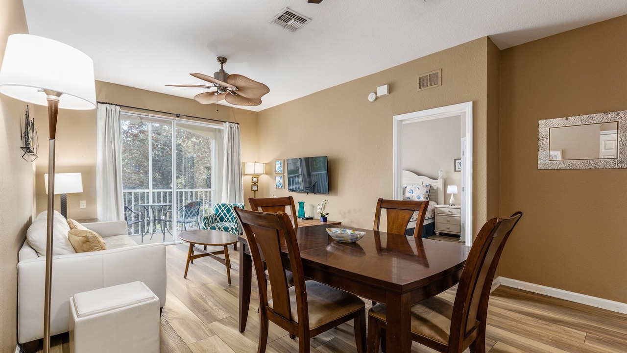 Photo of Livingroom in Windsor Hills