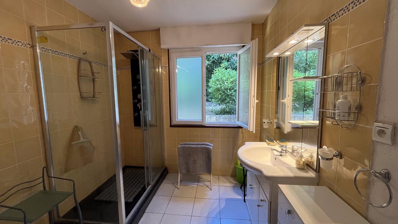 Photo of Bathroom in Taradeau