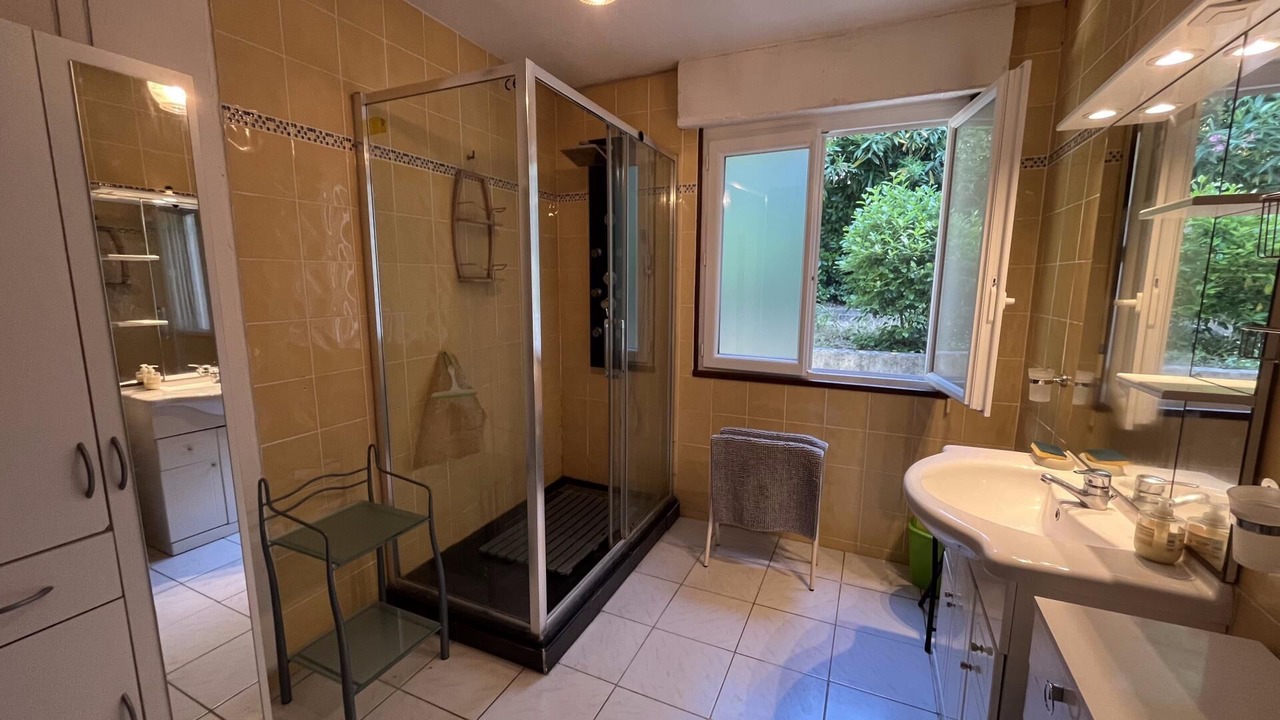 Photo of Bathroom in Taradeau