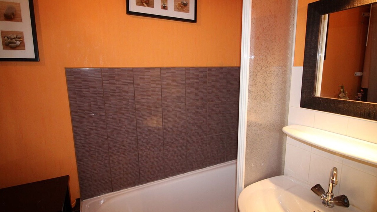 Photo of Bathroom in Auris