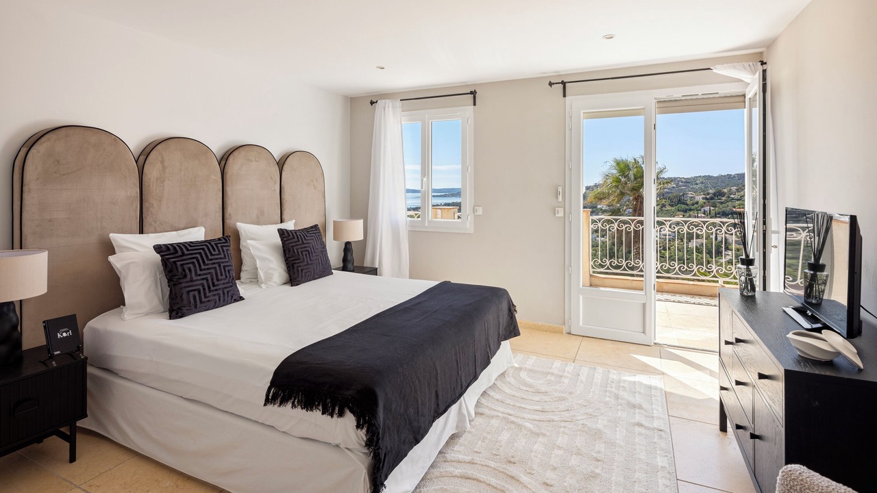 Photo of Bedroom in Les Issambres