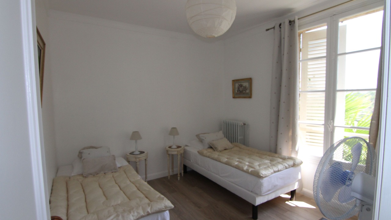 Photo of Bedroom in Trans-en-Provence