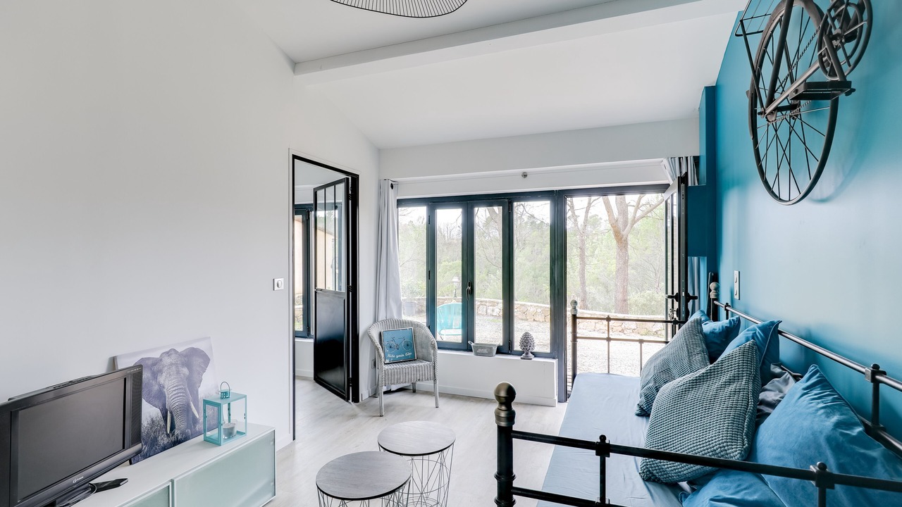 Photo of Livingroom in Saint-Paul-en-Foret