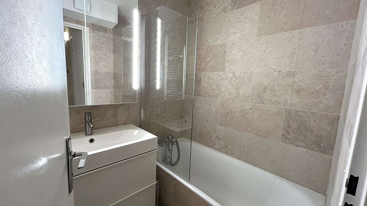 Photo of Bathroom in La Salle-les-Alpes