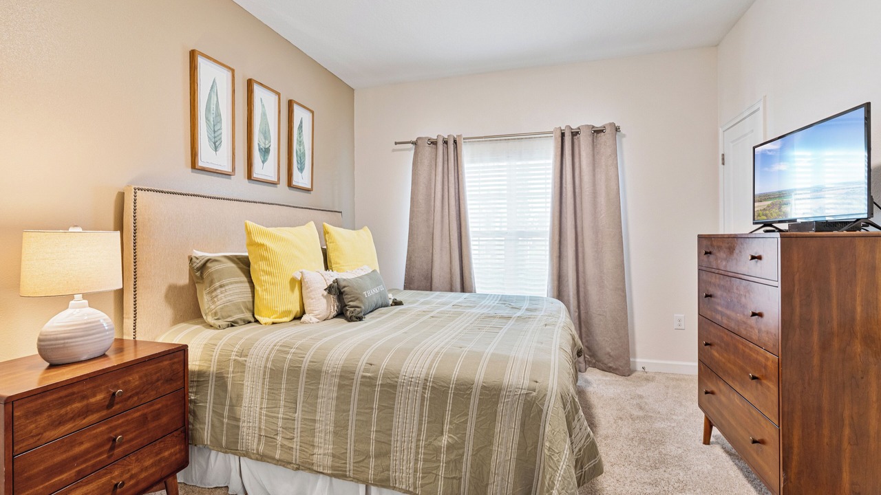 Photo of Bedroom in Davenport