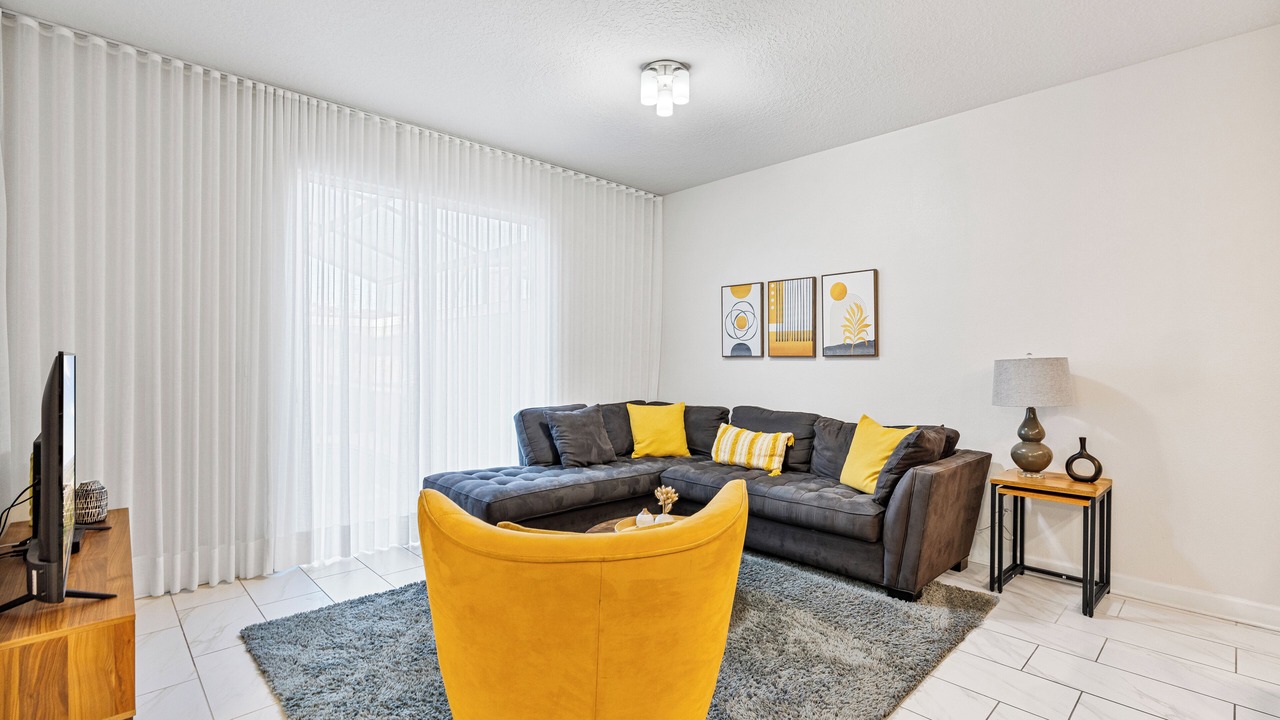 Photo of Livingroom in Davenport