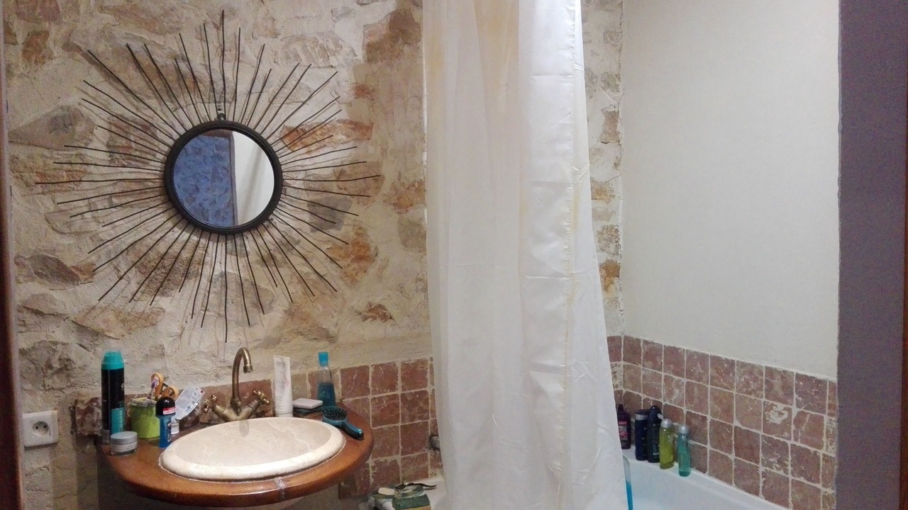 Photo of Bathroom in Varages