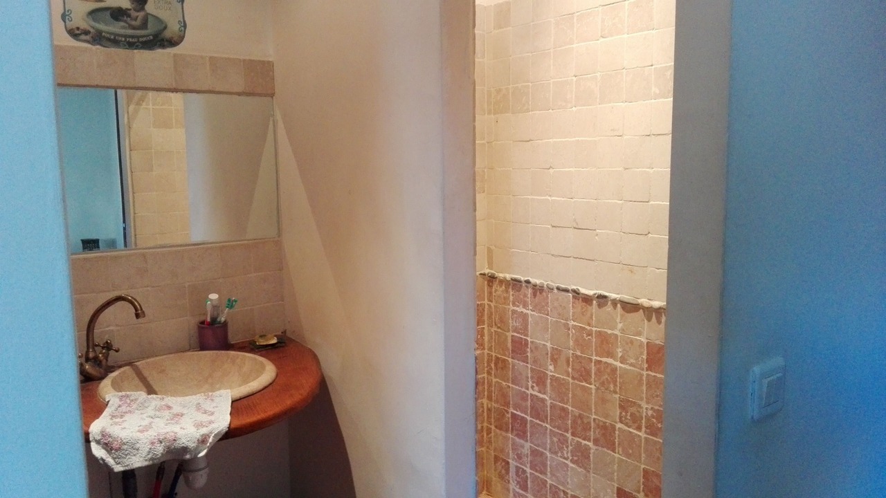 Photo of Bathroom in Varages