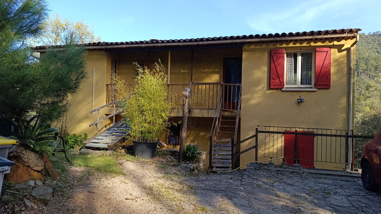 Photo of Outdoor in Les Mayons