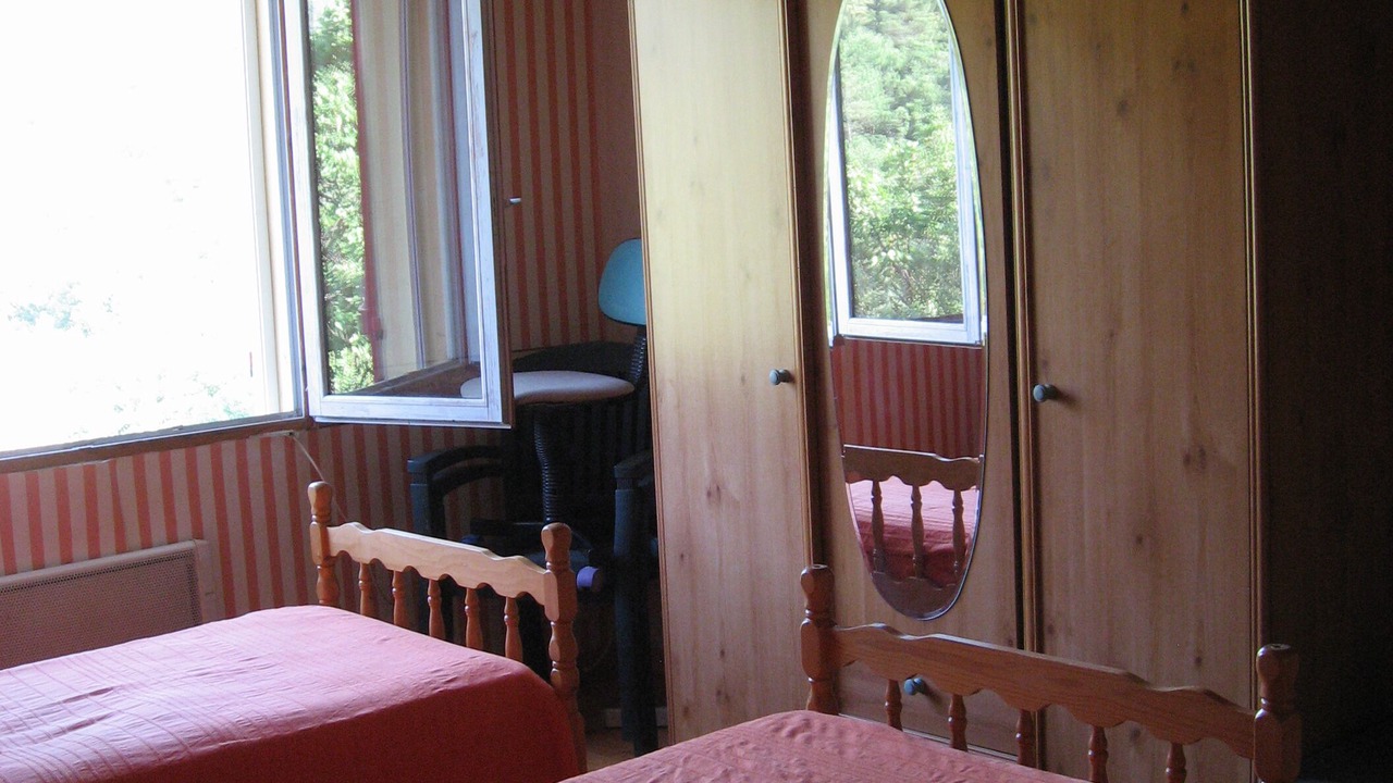 Photo of Bedroom in Les Mayons