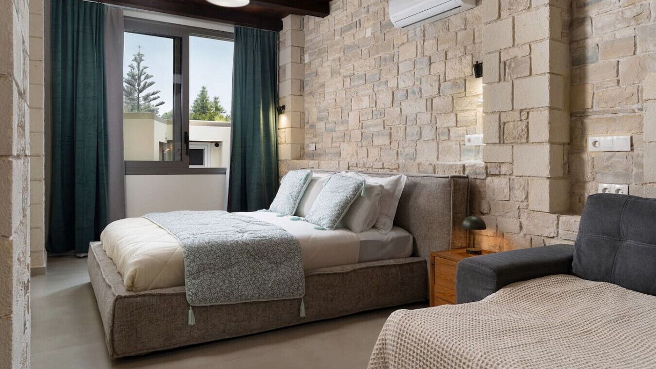 Photo of Bedroom in Atsipópoulon