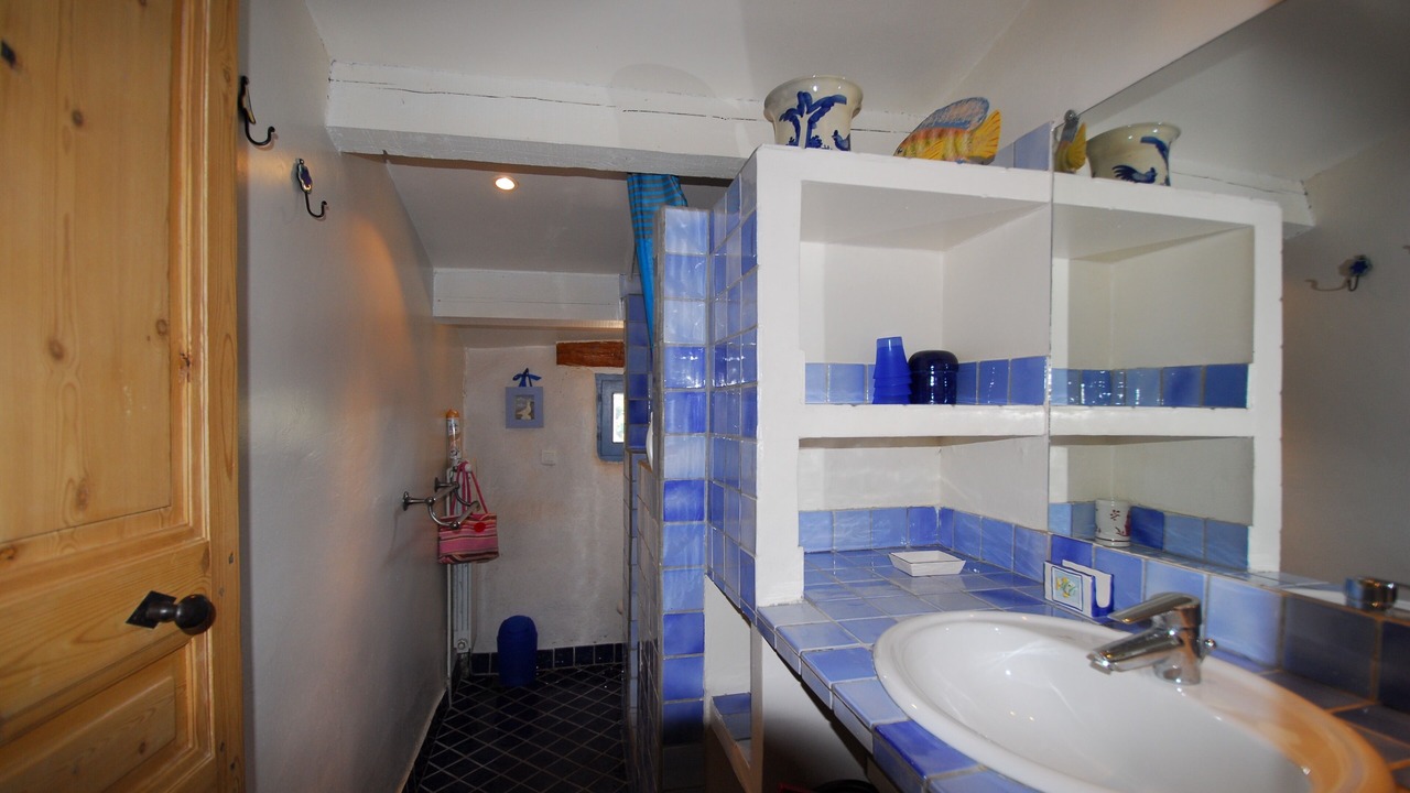 Photo of Bathroom in Aups
