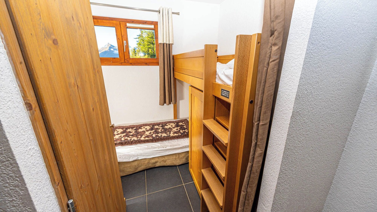 Photo of Bedroom in Arc-1600