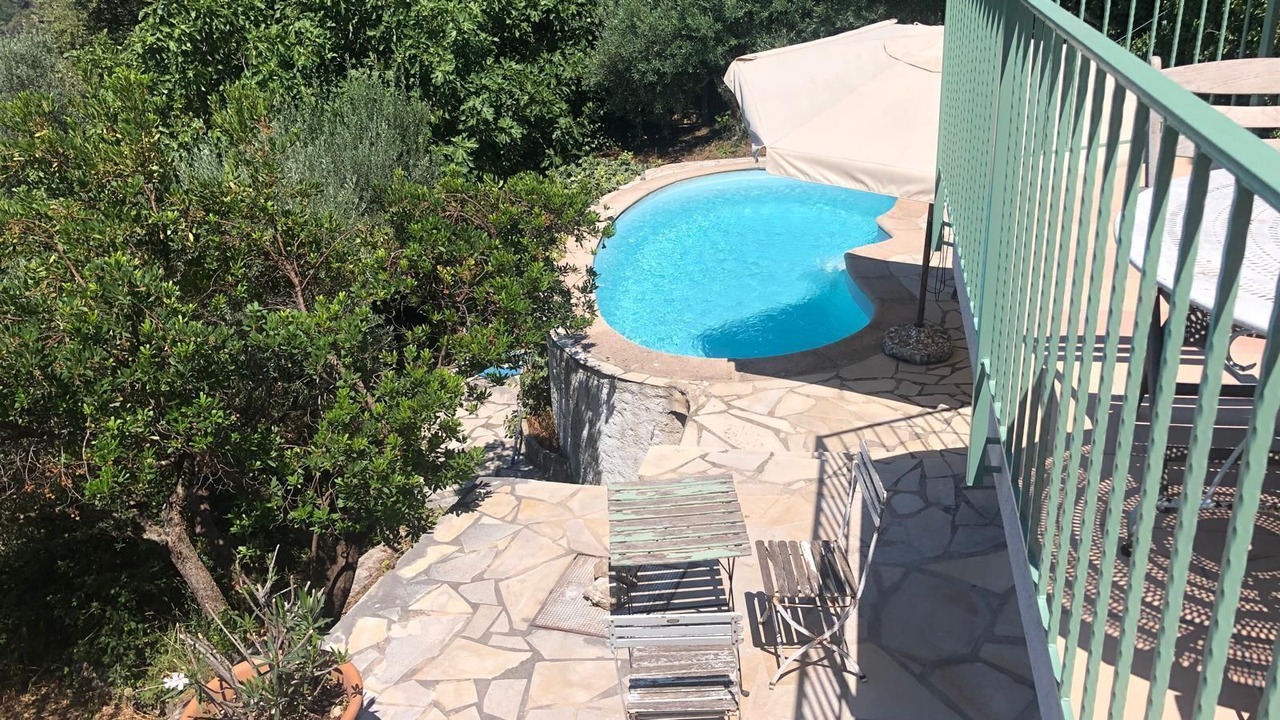 Photo of Outdoor in Claviers