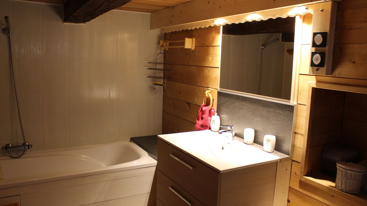 Photo of Bathroom in Alex