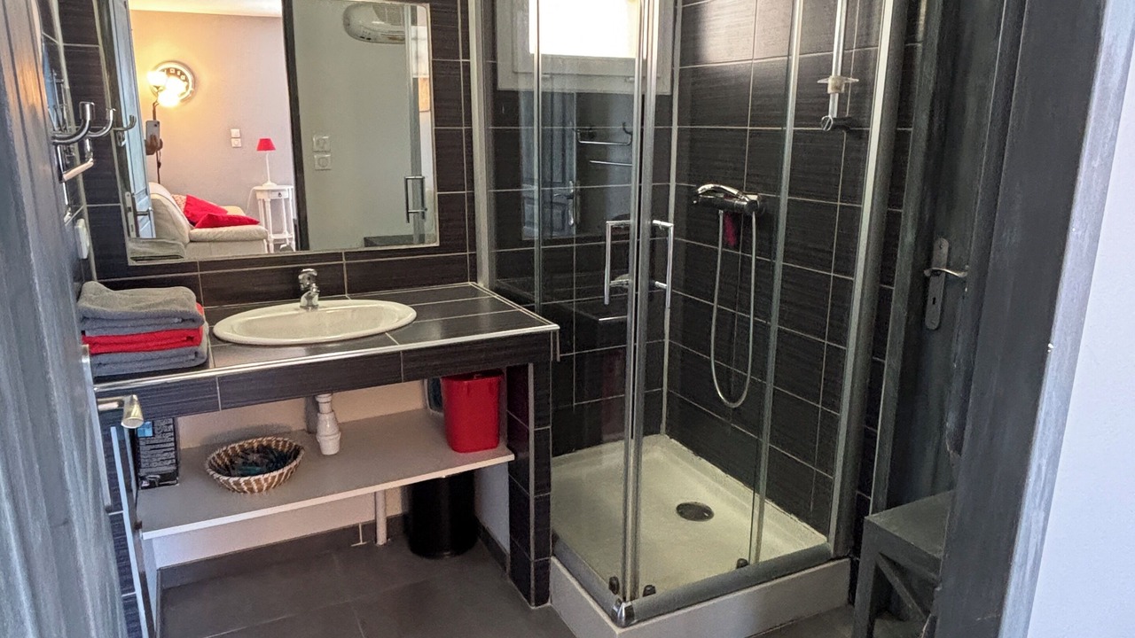 Photo of Bathroom in Draguignan