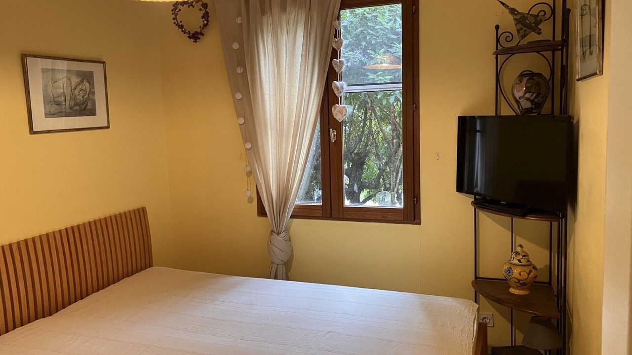 Photo of Bedroom in La Roquebrussanne