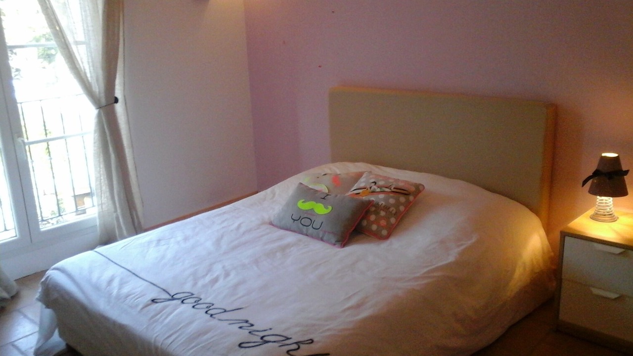 Photo of Bedroom in Velleron