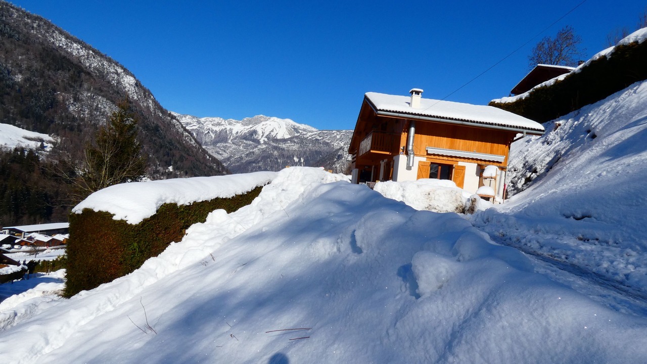 Photo of Outdoor in Thones