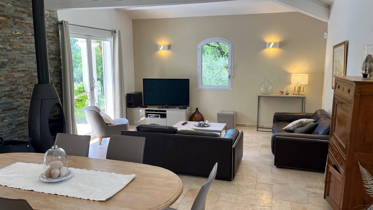 Photo of Livingroom in Saint-Paul-en-Foret