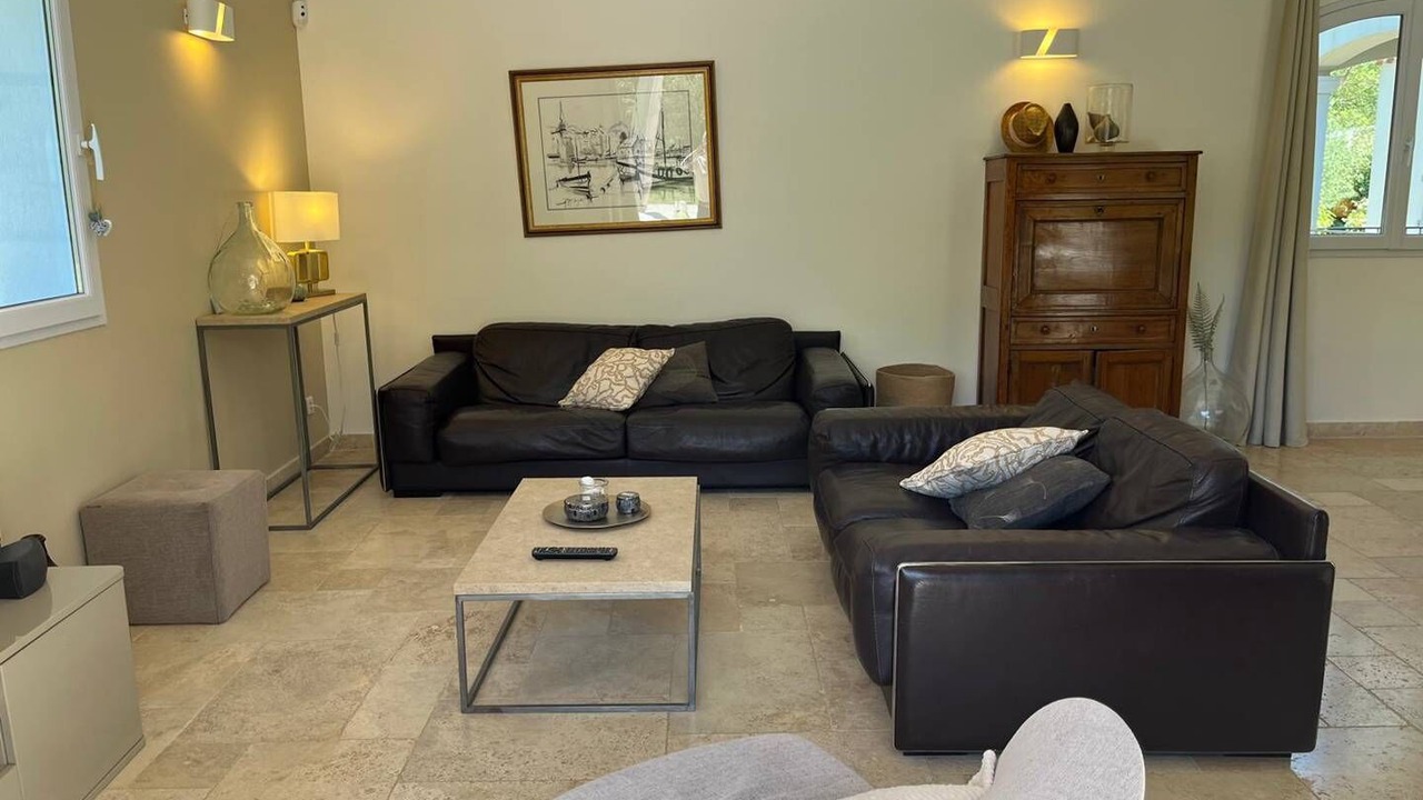 Photo of Livingroom in Saint-Paul-en-Foret