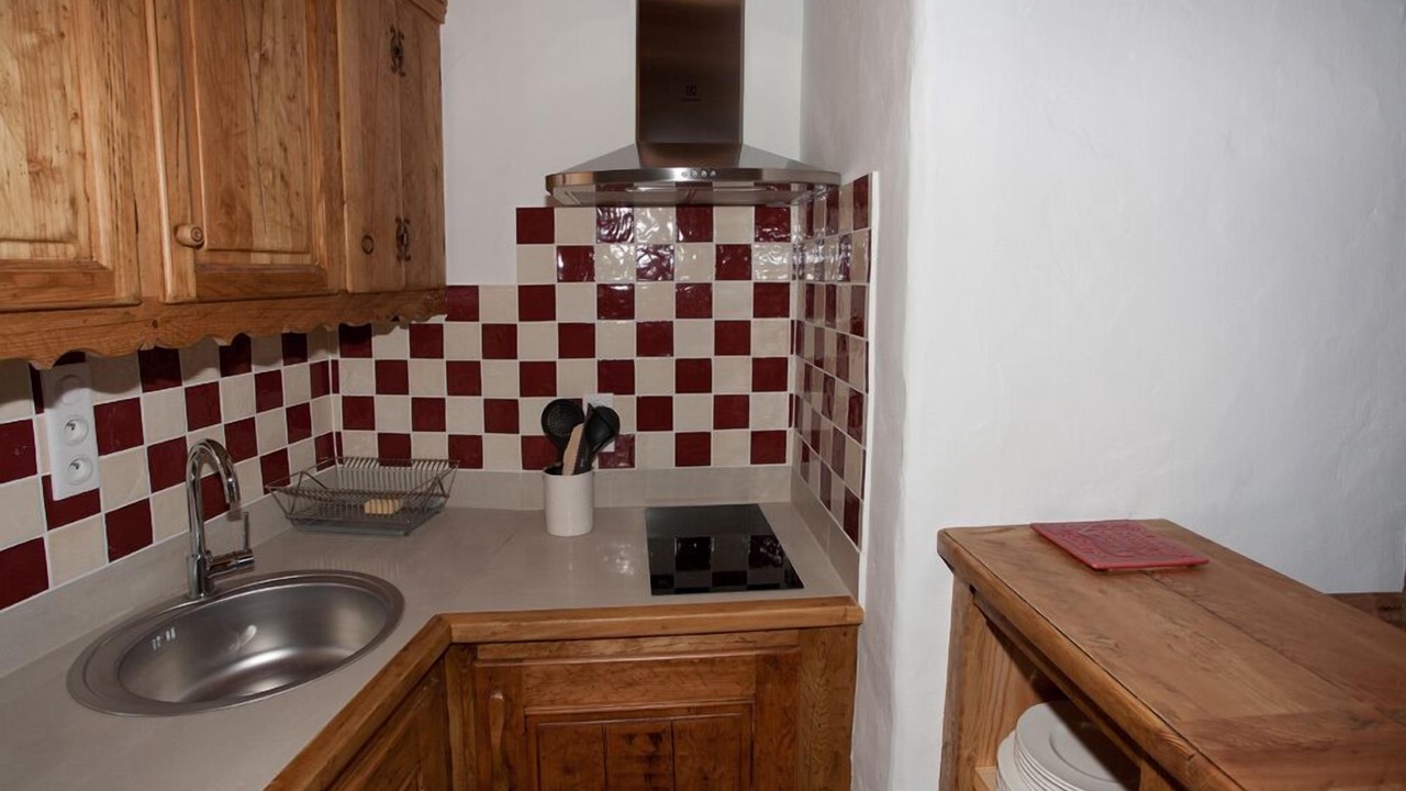Photo of Kitchen in LʼArgentiere-la-Bessee