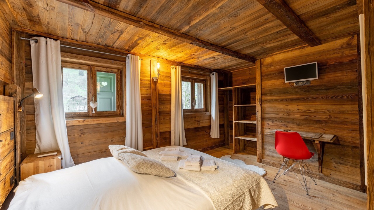 Photo of Bedroom in Abondance