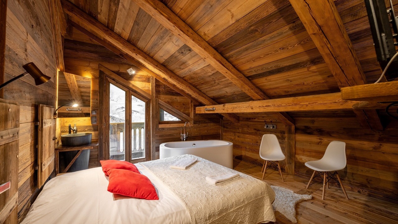 Photo of Bedroom in Abondance