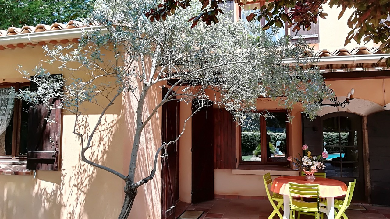Photo of Outdoor in Rians