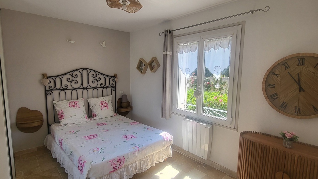 Photo of Bedroom in Cabasse